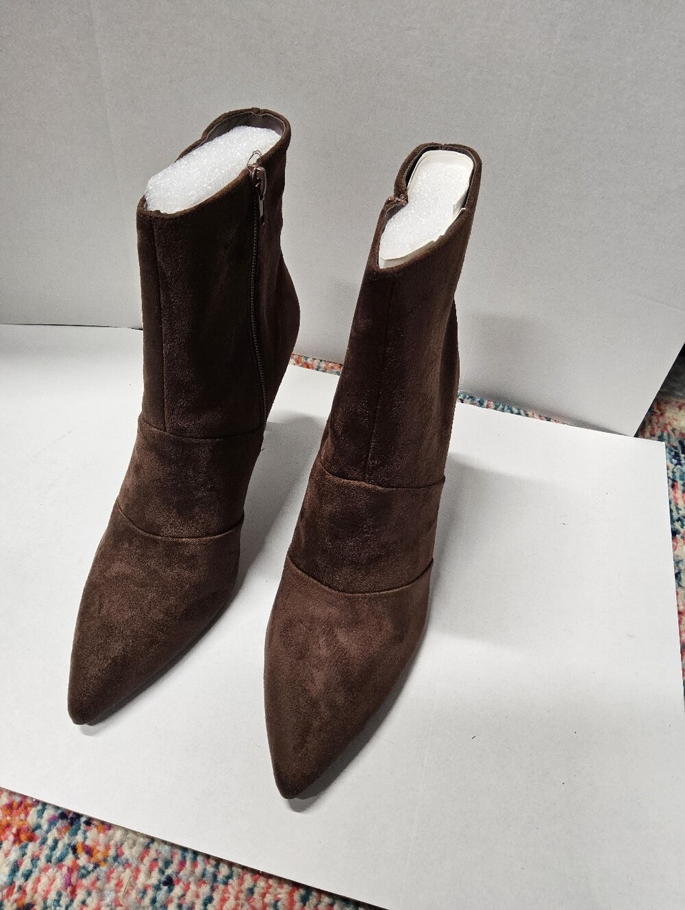 Vetaste Pointed Toe Brown Suede Ankle Stiletto Boots size 9.5